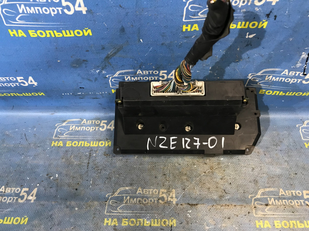 Блок управления климат-контролем TOYOTA WILL VS 2002