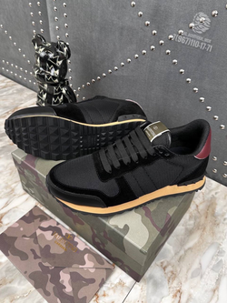 Кроссовки Valentino