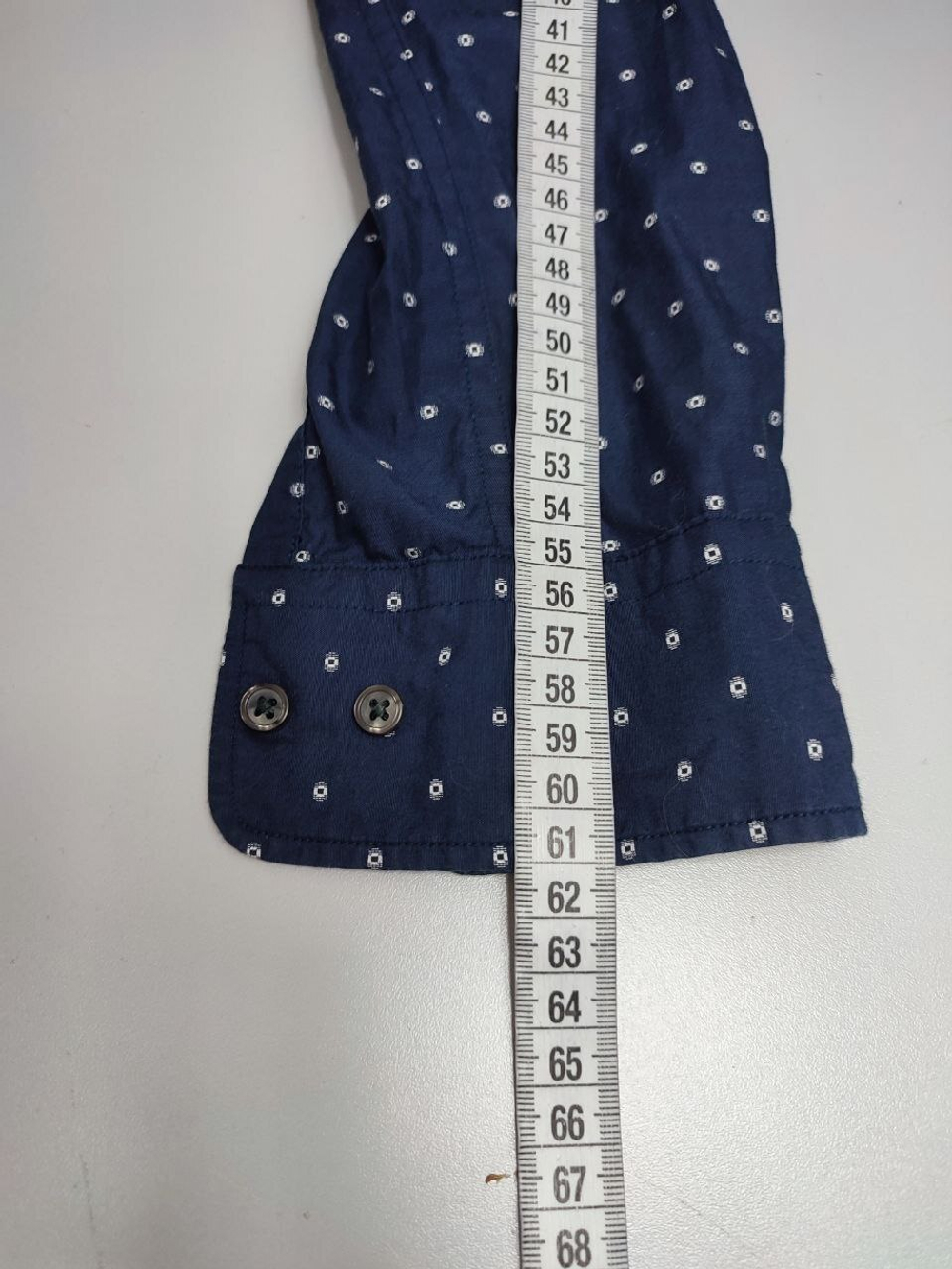 Рубашка Uniqlo базовая 44 размер