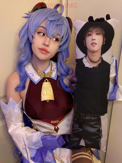 Мини дакимакура Хан Джисон из Стрей Кидс | Stray Kids арт. M1025, 60х20 см