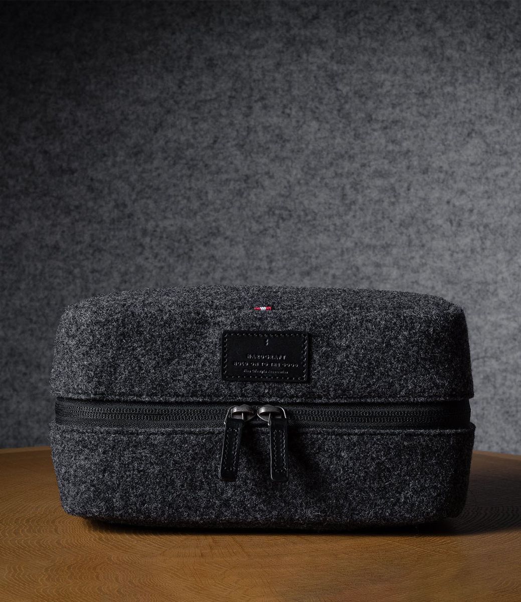 Hard Graft Full Disclosure Classic Wool — несессер из шерсти