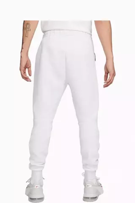 Штаны Nike Sportswear Tech Fleece