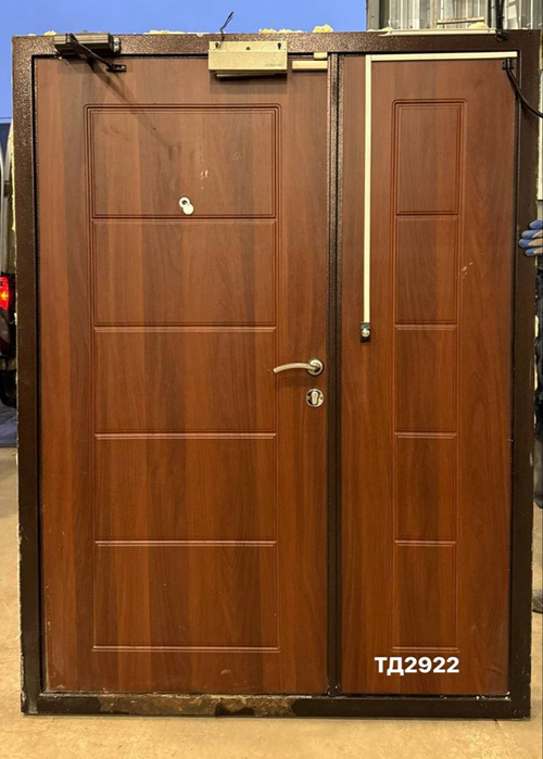 Дверь металлическая Б/У 201(в) х 151(ш) Входная