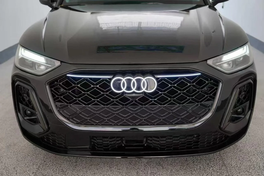 Решетка радиатора в стиле Q5 2026+ для Audi Q5 2020-2025