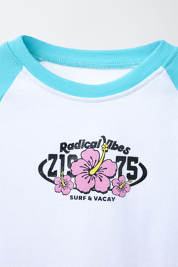 ZARA ФУТБОЛКА С ПРИНТОМ «СЕРФИНГ», БЕЛЫЙ