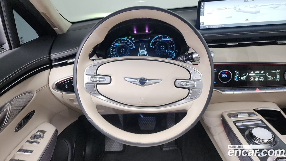 Genesis GV70 2.5T Бензин 2WD (08.2023)