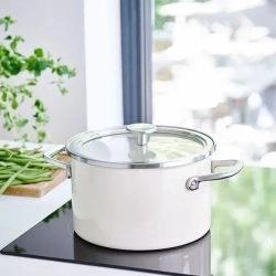 KitchenAid Кастрюля эмалированная 20 см 3,7 л с крышкой Миндальный крем
