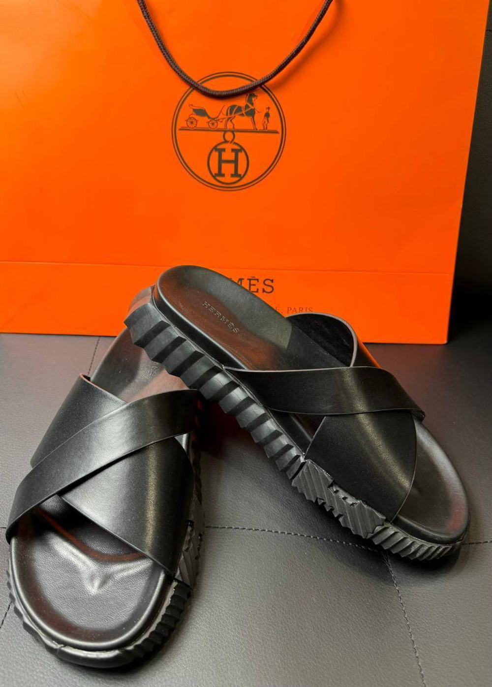 Шлепанцы Hermes