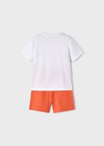 футболка с шортами