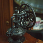 Коллекционная настольная кофемолка