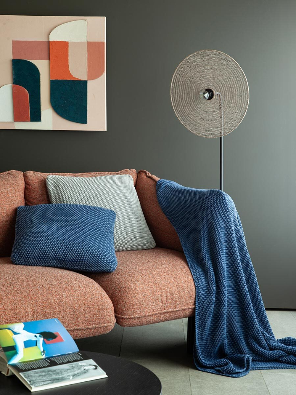 Плед из стираного хлопка темно-синего цвета из коллекции essential, 130х180 см