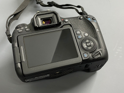 Canon EOS 77D 1800 кадров