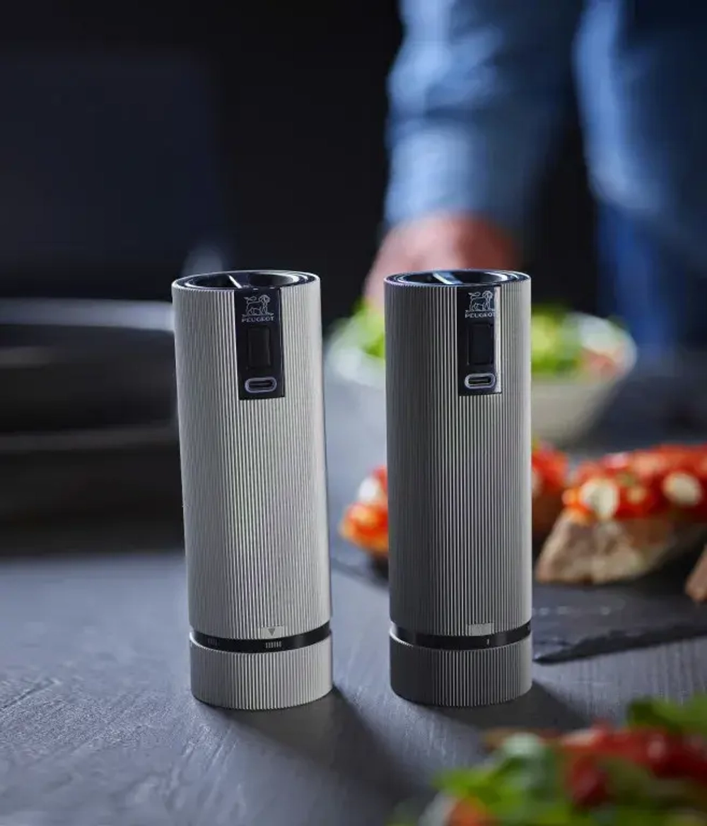 Peugeot Электрическая мельница для перца Line 15 см USB-C