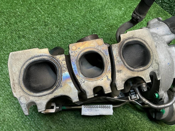 Турбина правая Mercedes C w205 (2014-2023)