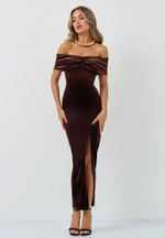 Платье со сборкой на груди