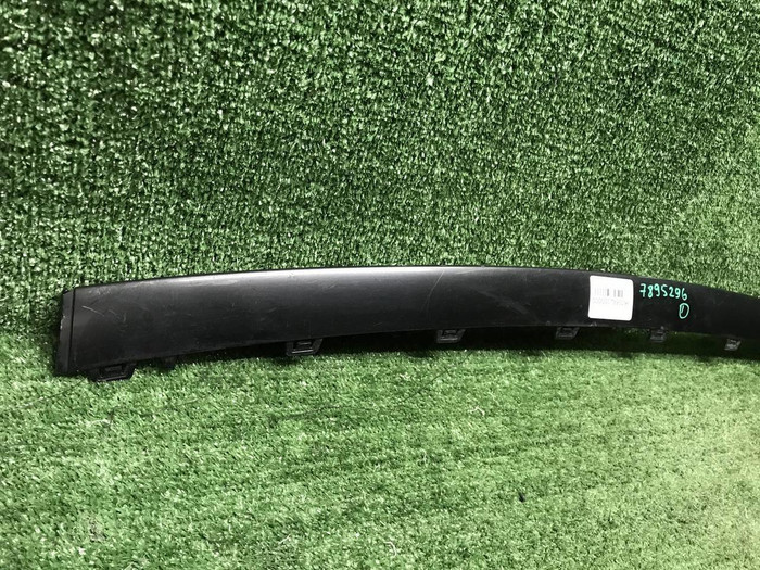 Накладка перед. бампера Mercedes C w205 18-23 AMG