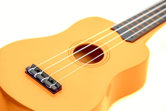 Укулеле сопрано Belucci new Orange