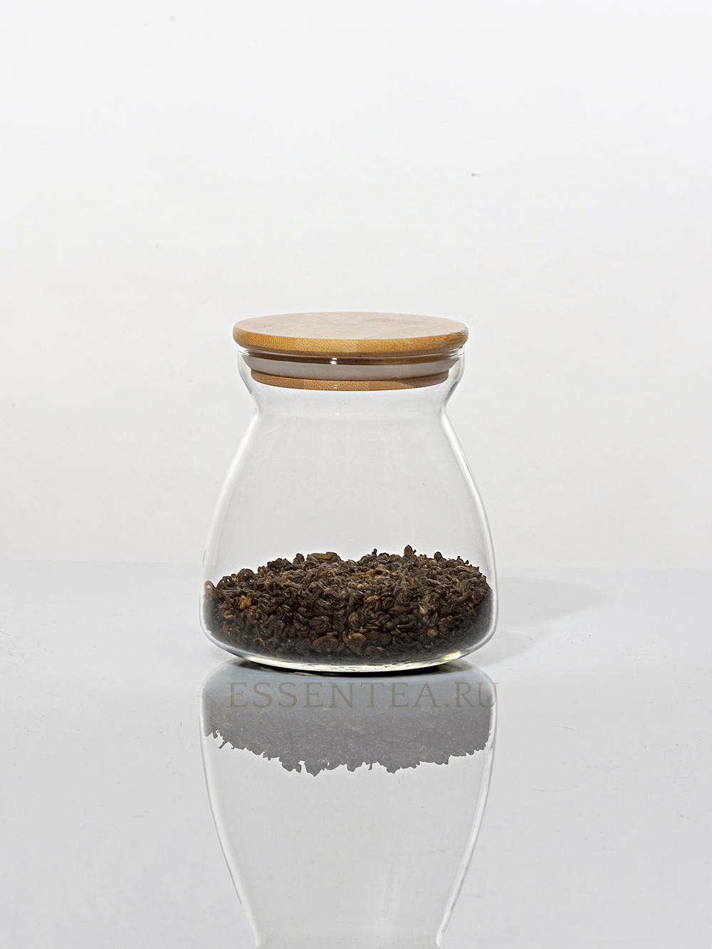 Банка стеклянная "Корли" с бамбуковой крышкой 650 мл