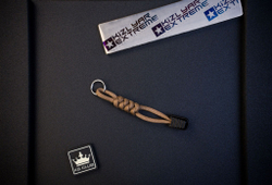 Паракордовый брелок-пуллер