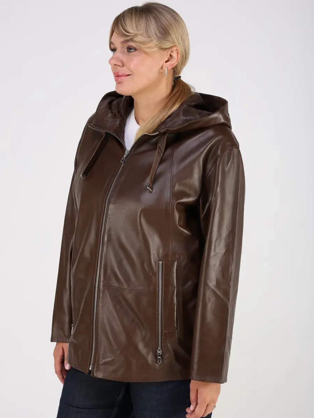 Кожаная куртка демисезонная с капюшоном