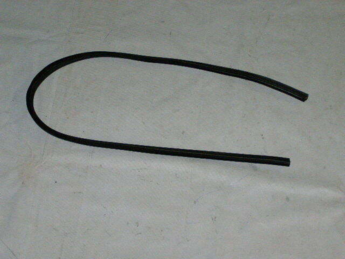Уплотнитель капота /2108-2114/ (АО БРТ)