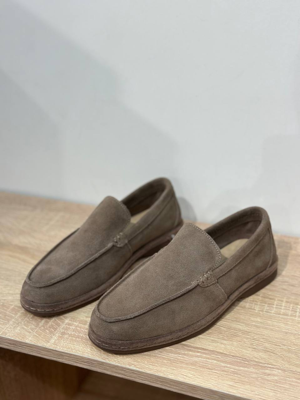 Лоферы из натуральной замши