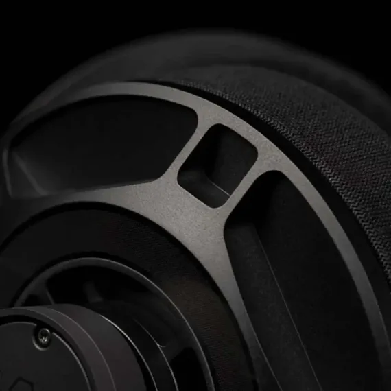 Final Audio D7000 Black