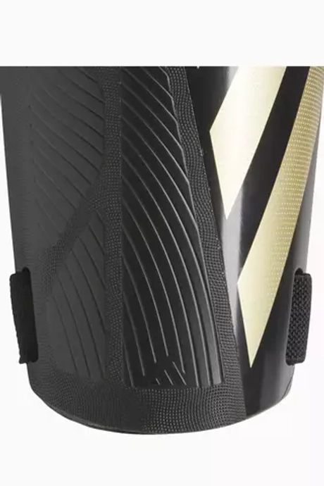 Футбольные щитки adidas Tiro Training