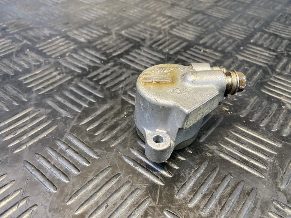 Цилиндр сцепления нижний Suzuki Intruder VS750 VR51A