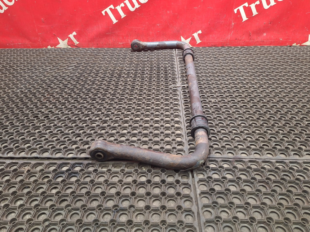 Стабилизатор передний