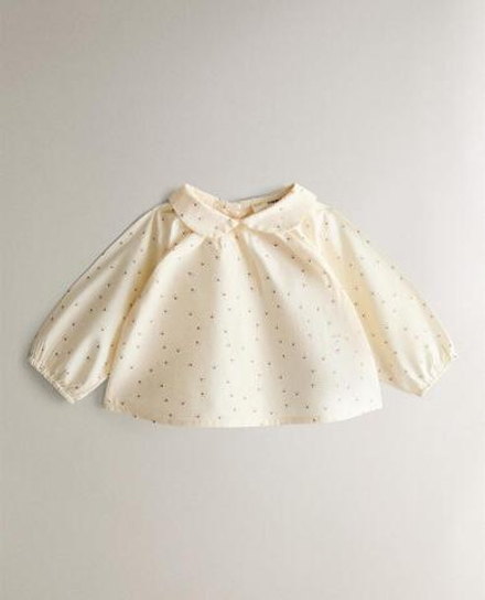 ZARA HOME ДЕТСКАЯ РУБАШКА С ЦВЕТОЧНЫМ ПРИНТОМ, ЖЕЛТОВАТО-БЕЛЫЙ