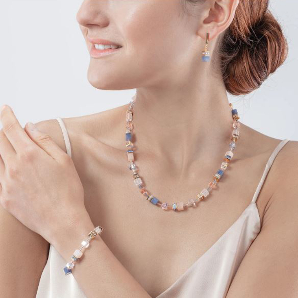 Колье Coeur de Lion Light Blue 4605/10-0720 цвет голубой, розовый, белый