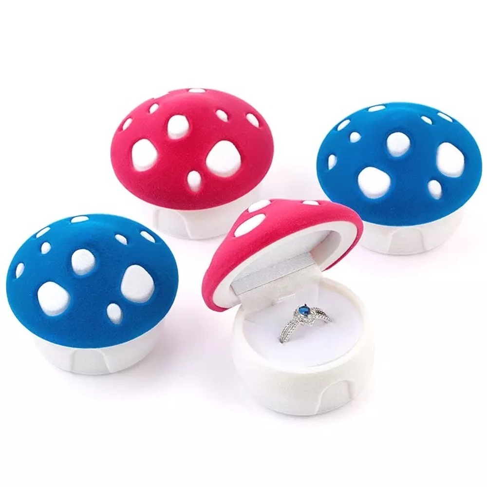 Флокированный футляр‑грибочек для подарочного оформления