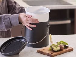 Контейнер для пищевых отходов с фильтром Irmel, 3,5 л, графит