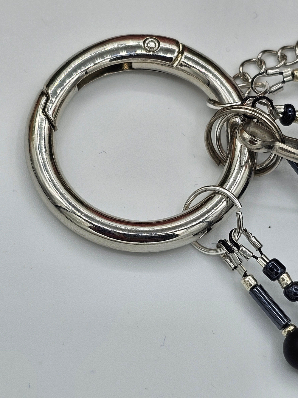 Обвес на сумку, штопор, брелок для ключей, подвеска авторская ручная работа с натуральными камнями "Подкова"