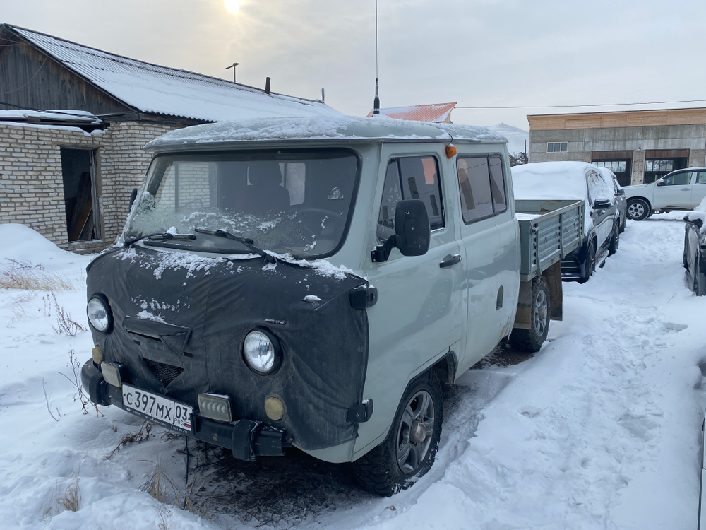 UAZ 3909* Грузопассажирский 390945 (Тент, 4+1 мест, без ABS, Бензиновый, 2,7 л, 112 л.с.)