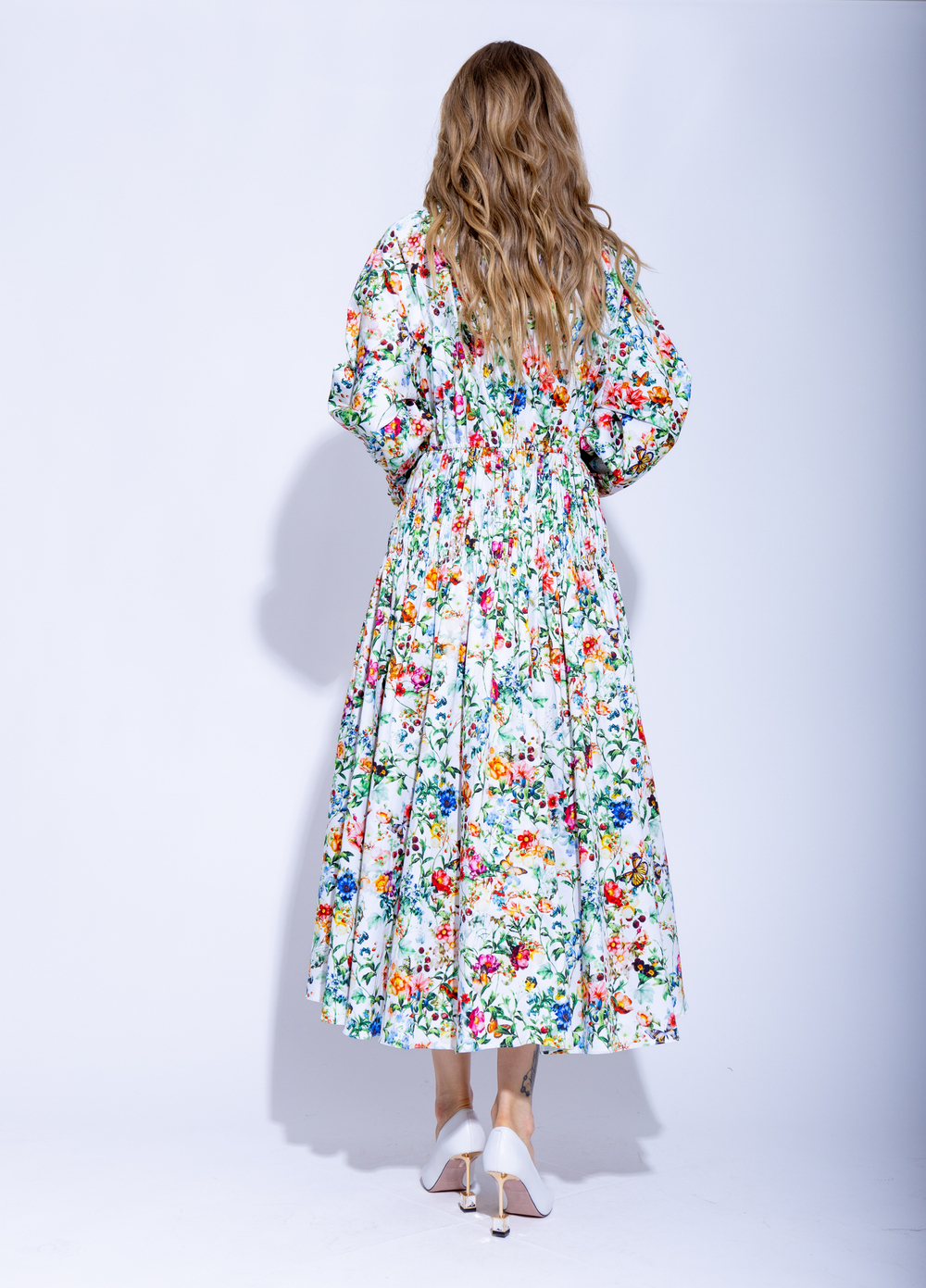 Женское платье миди с длинным рукавом в цветочный принт