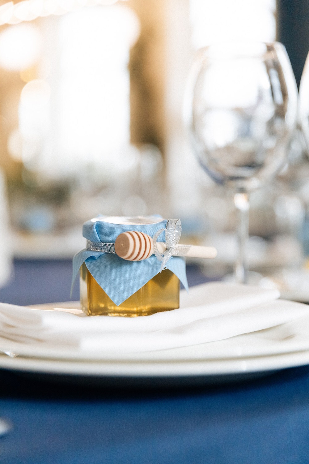 Бонбоньерка с медом на свадьбу