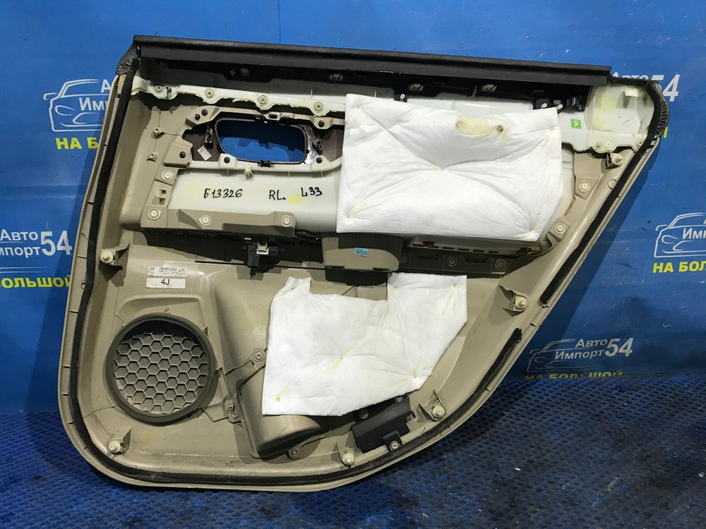 Обшивка двери NISSAN TEANA 2014-2020