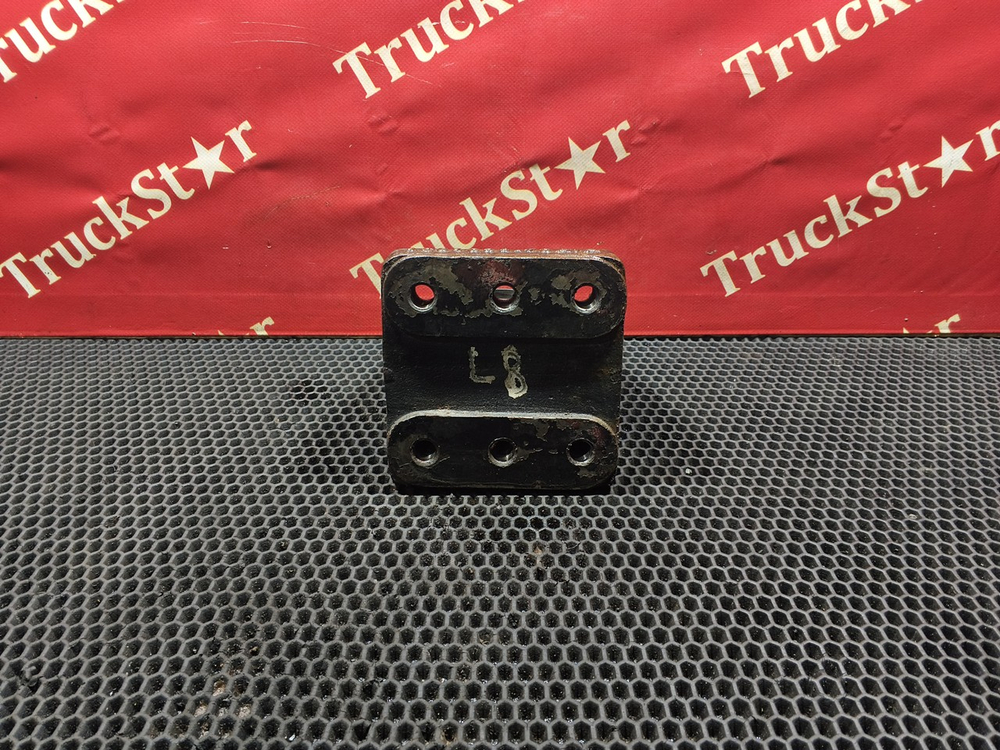 Подушка двигателя передняя