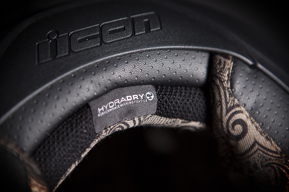 Мотошлем - ICON AIRMADA HARD LUCK (черный)