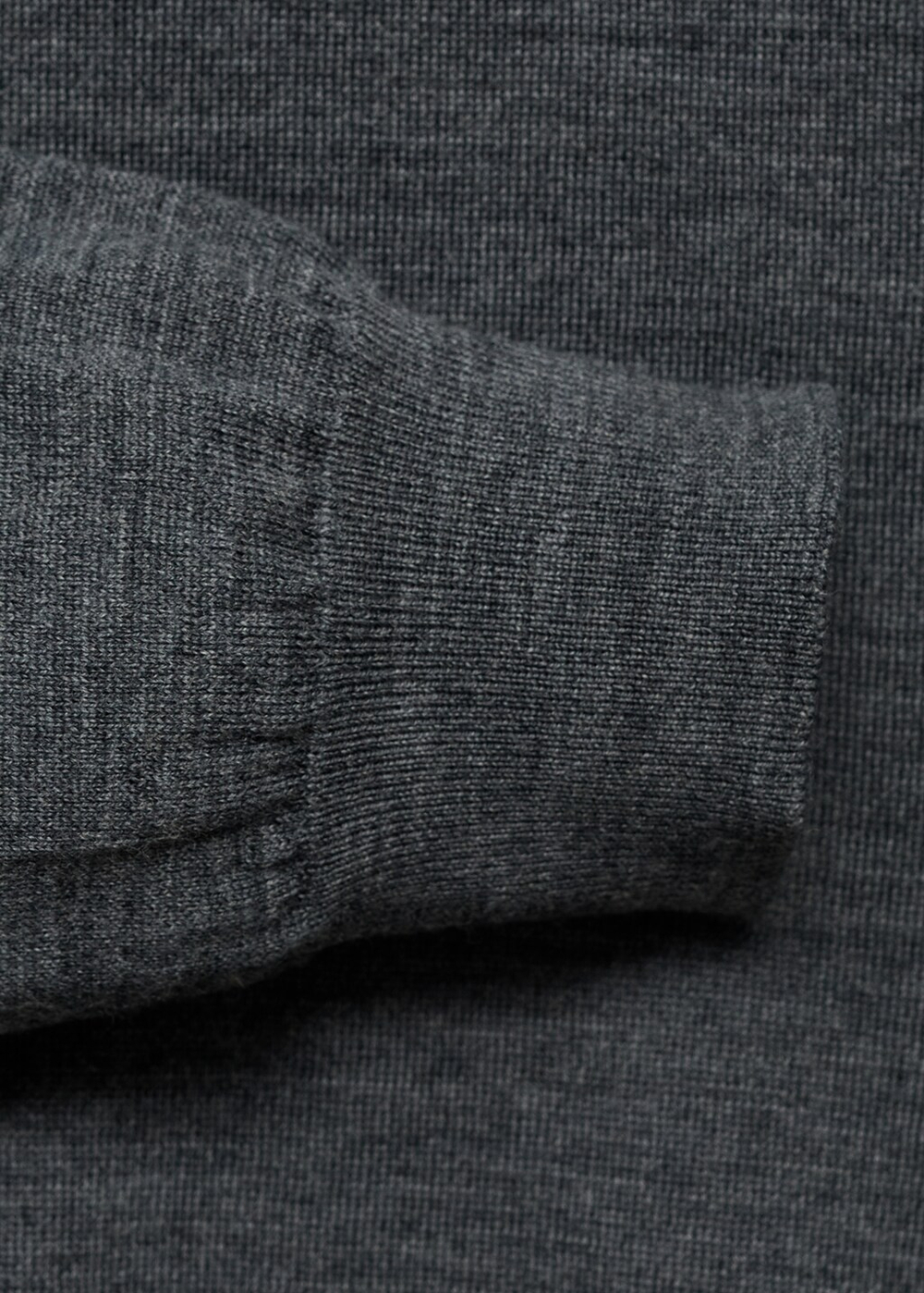 Свитер 100% шерсть мериноса с высоким воротником