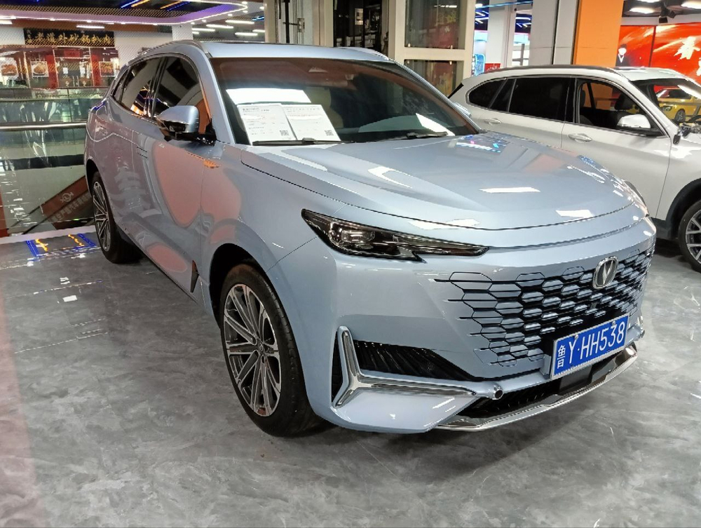 Changan UNI-K Premium, 2.0Т бензин