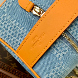 Louis Vuitton Locker Dopp Kit