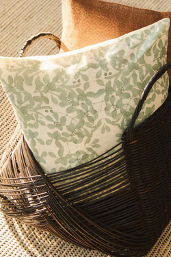 ZARA HOME ЧЕХОЛ ДЛЯ ДЕКОРАТИВНОЙ ПОДУШКИ С УЗОРОМ «ЛИСТЬЯ», МЯТНЫЙ