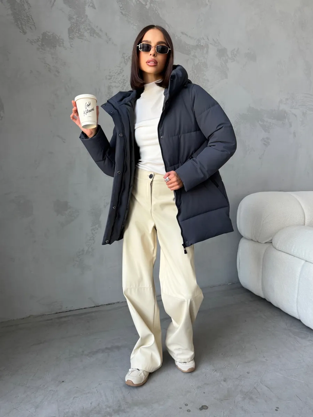 Куртка демисезонная с капюшоном удлиненная