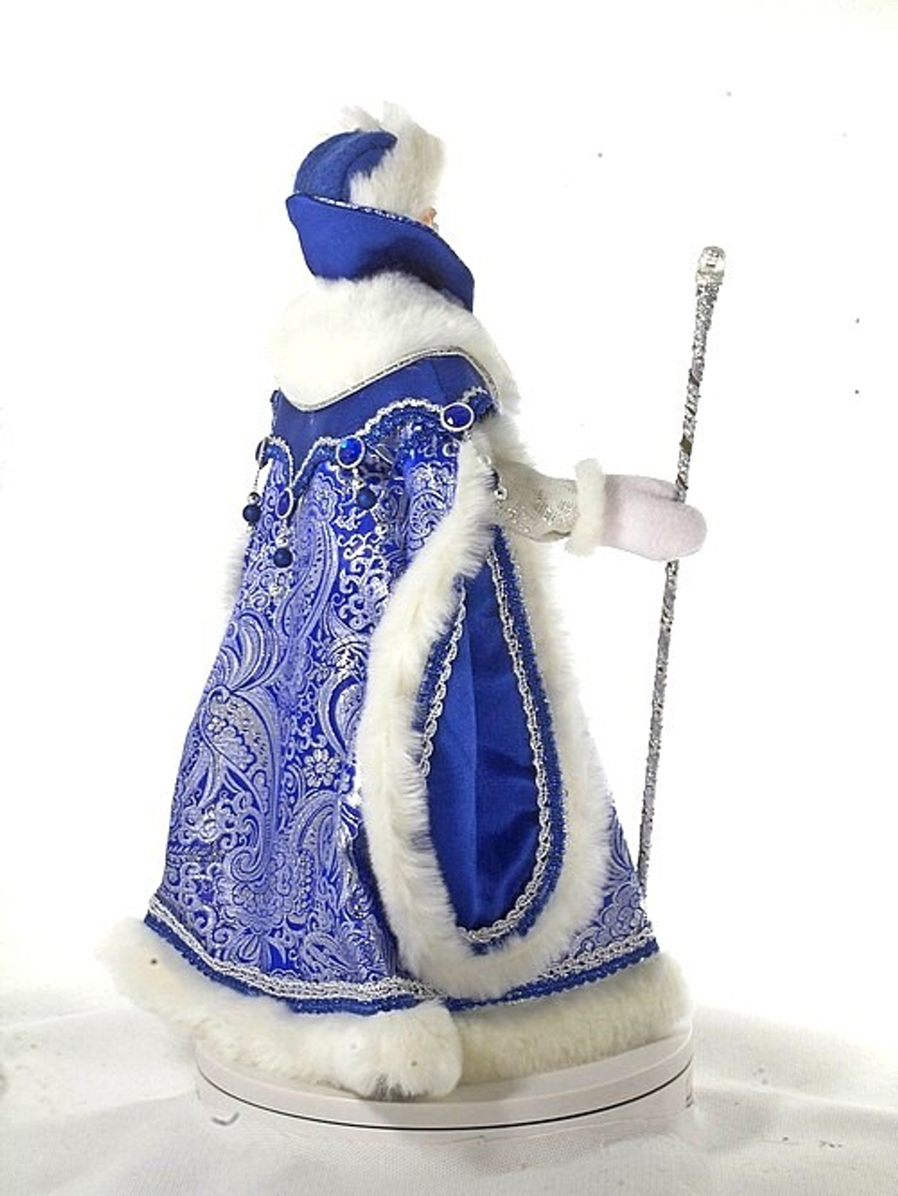 Кукла коллекционная Дед Мороз в боярской шубе из парчи, с посохом.