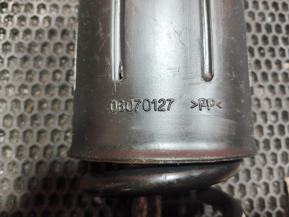 Амортизатор кабины передний 2020г