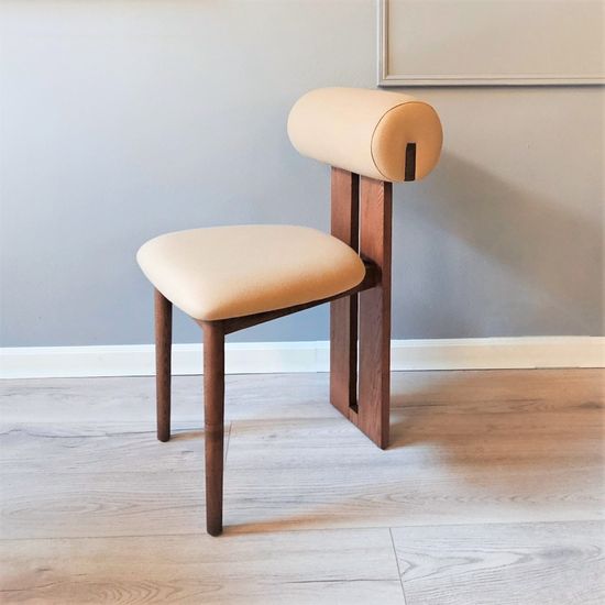 Стул дизайнерский Hippo дерево и ткань