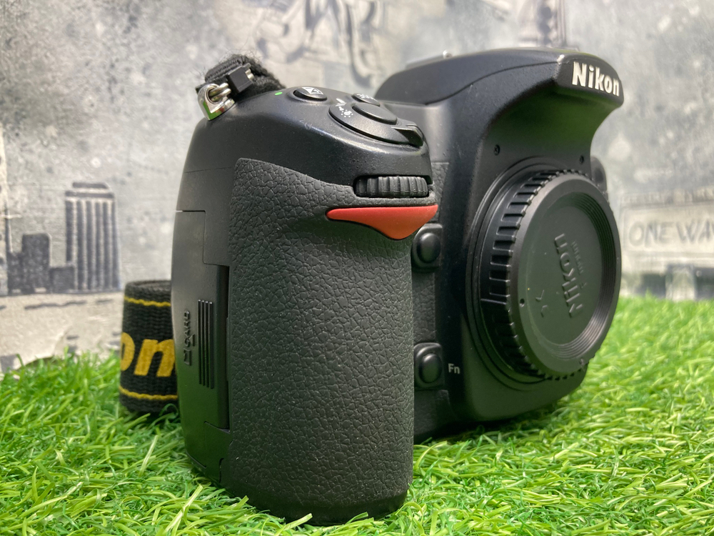 Nikon D300S 79.000 кадров